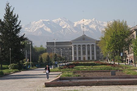 file:///home/pasko/personal/bishkek/bishkek_view_img_4785j_med.jpg